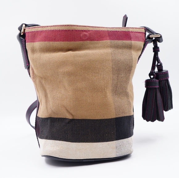AT04โค๏ธ Burberry Ashby Bucket Bag Multiple colors Cloth - Picture 5 of 15
